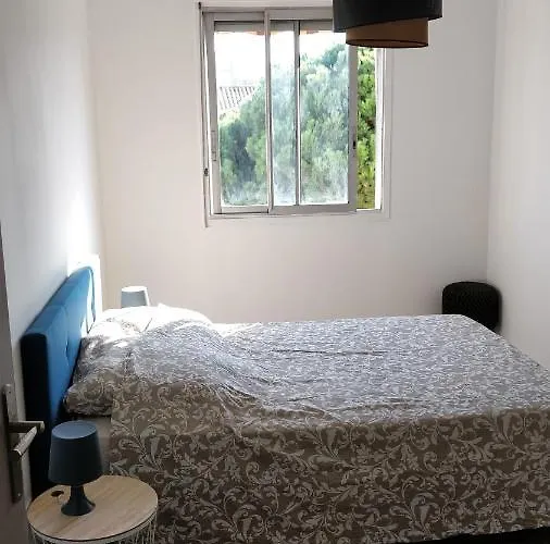 Appartement T2 55m2 Proche Centre Et Gare Avec Parking *